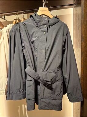 NWT Burberry Airedale Belted Hooded Technical Parka Black Size 2